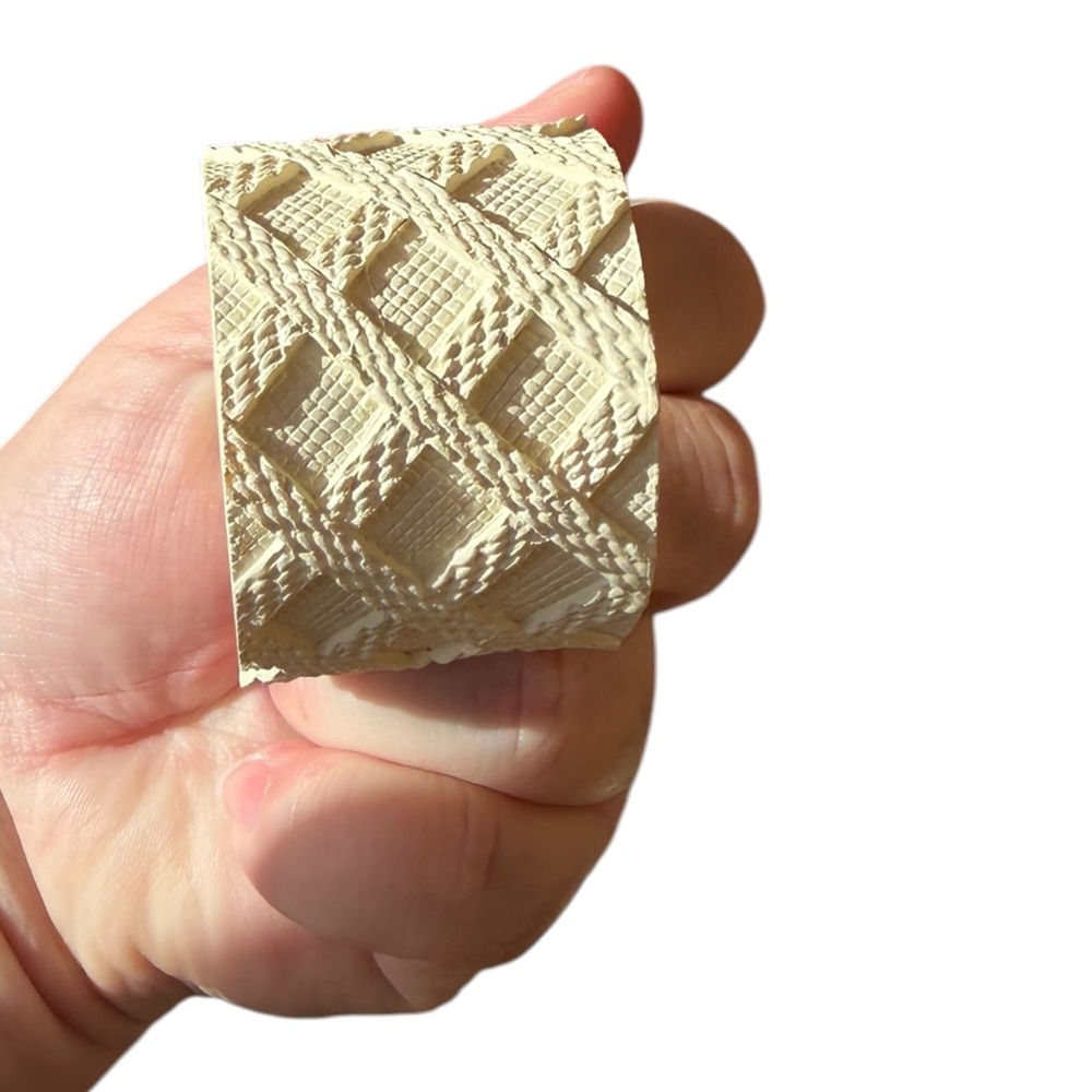 Set of 4 Cream Lattice Cable Knit Textured Napkin Rings Table Decor - Picture 8 of 12
